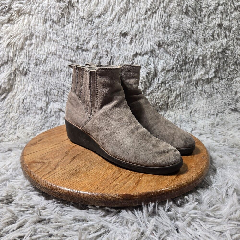 LifeStride Velocity 20 Womens Grey Faux Suede Pull On Chelsea Ankle Boot Size 8M